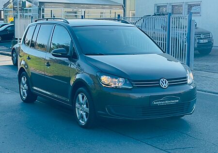 VW Touran Volkswagen 1,6 TDI DSG *7-SITZE*NAVI*AHK*KLIMAAUTOM.