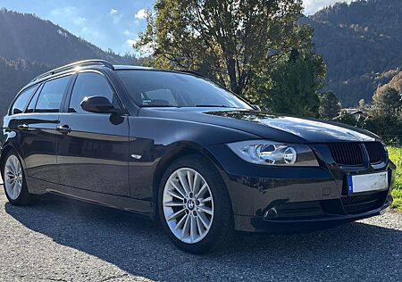 BMW 318i Schöner touring e91 schwarz/ schwarz