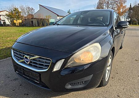 Volvo V60 Kombi Kinetic