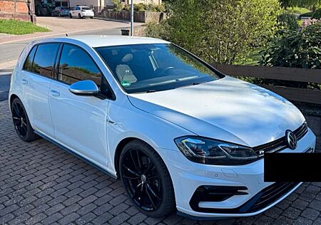 VW Golf Volkswagen VII R Akrapovic-Pretoria-DSG-4x4