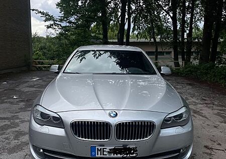 BMW 525d 3 Liter, Sportpaket, Integral-Aktivlenkung