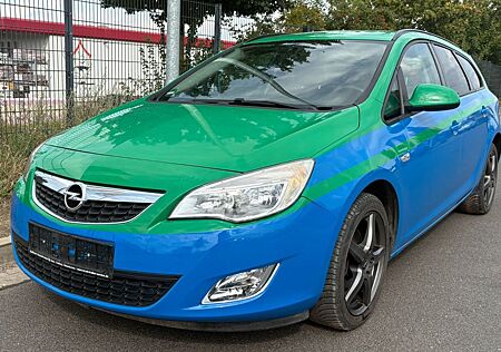 Opel Astra J Sports Tourer Design Edition TÜV/HU NEU