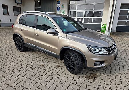 VW Tiguan Volkswagen 2.0 TDI SCR 135 DSG 4M BMT LOU. Tra &...