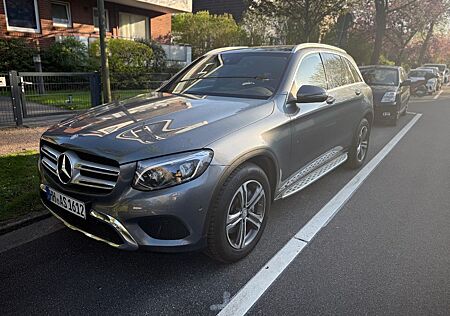 Mercedes-Benz GLC 220 d 4MATIC EXCLUSIVE, LED, Pano, Standhz.