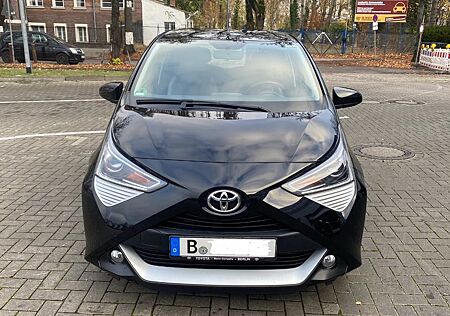 Toyota Aygo (X) Aygo -play club