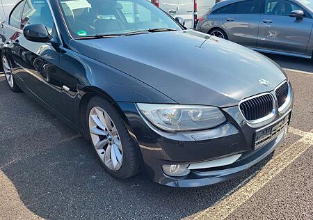 BMW 320i Coupé E92 Tüv neu