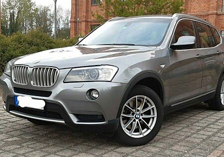 BMW X3 xDrive30d - LENKRADHEIZUNG E-SITZE PANORAMA