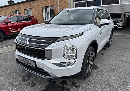 Mitsubishi Outlander 2.4 4WD Intro Edition 360 Grad HUD