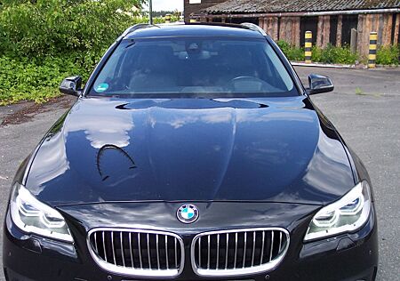 BMW 530d Touring A - Leder, HUD, ACC, LED-adaptive..