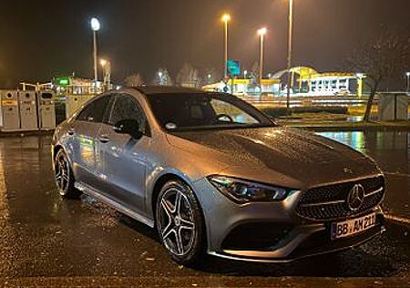 Mercedes-Benz CLA 180 - AMG Line
