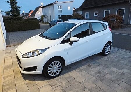 Ford Fiesta 1,25 82PS Winterpaket Klima Sitzhzg.