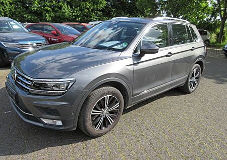 VW Tiguan Volkswagen Highline 2.0 TSI DSG 4MOTION NAVI LED KAM