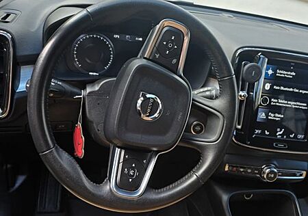 Volvo XC 40 XC40 - Schwarz - Diesel - Hamburg