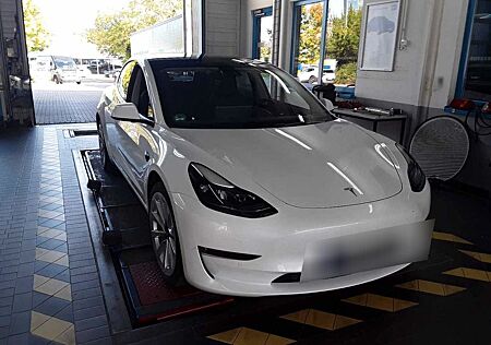 Tesla Model 3 Long Range Dual AWD 93,3% Pano