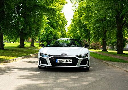 Audi R8 Spyder V10 | 540 PS | Garantie 04/2026 | B&O