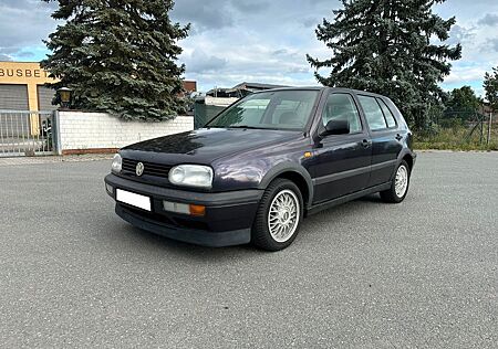VW Golf Volkswagen GT SPEZIAL-1.HAND