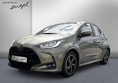 Toyota Yaris 1.5 VVT-iE Club,ACC,KAMERA,LED,CARPLAY,SHZ