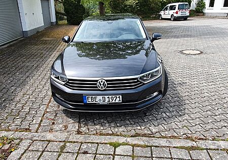 VW Passat Volkswagen 2.0 TDI SCR DSG Highline Highline