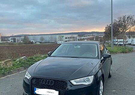 Audi A3 1.6 TDI 77kW Attraction Attraction