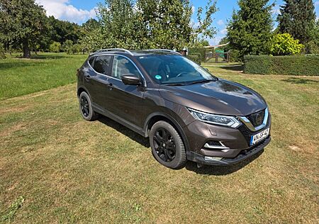 Nissan Qashqai 1.6 - Manuell - Scheckheft - SHZ - AHK