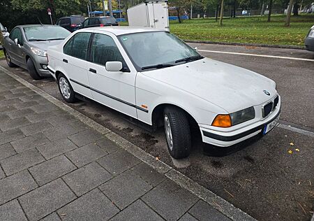 BMW 318i Top gepflegter !