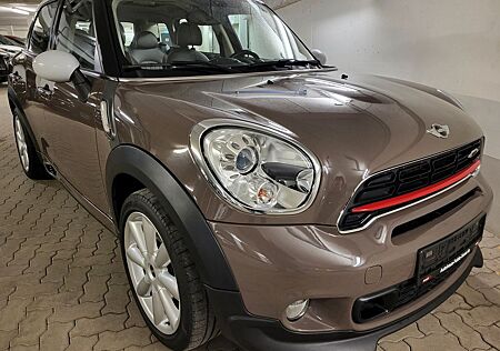 Mini Cooper D Countryman JOHN COOPER WORKS / PANORAMA