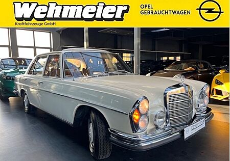 Mercedes-Benz 280 S - Traumwagen mit natürlicher Patina