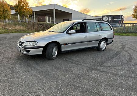 Opel Omega 2.0 16V Editon 100 Edition 100