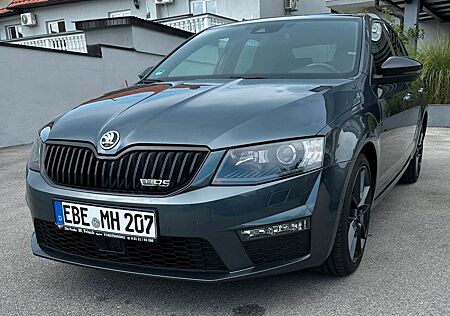 Skoda Octavia RS 2.0 TSI ACC|NAVI|MOBILITÄTSGARANTIE