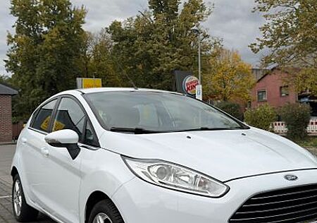 Ford Fiesta 1.25 *1.Hand*Klima*Unfallfrei*PDC*Ambient