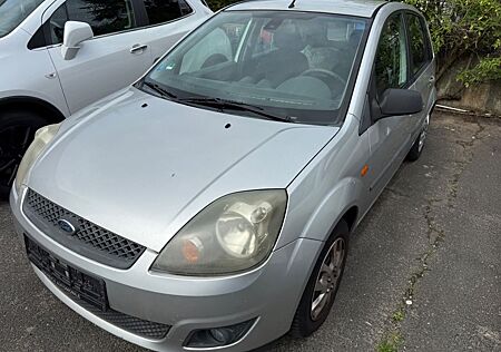 Ford Fiesta 1.3 51 kW Trend Trend