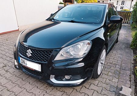 Suzuki Kizashi 2.4 SPORT CVT Allrad SPORT, TÜV 2027
