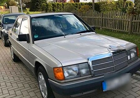 Mercedes-Benz 190