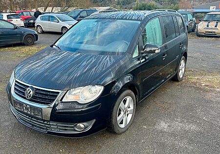 VW Touran Volkswagen 2.0 TDI United 7 Sitzer,Navi,AHK