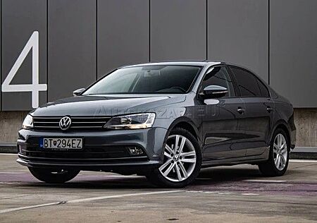 VW Jetta Volkswagen 1.2 TSI BlueMotion Technology -