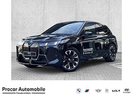 BMW iX xDrive45 MSport PANO AHK DA PROF PA PROF 21"