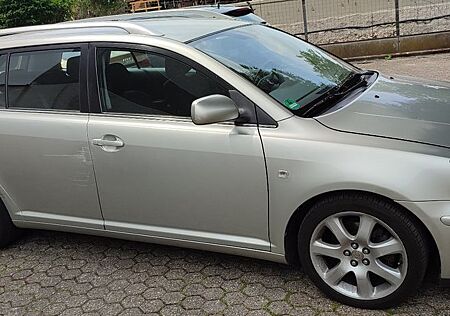 Toyota Avensis Combi Executive 2.0-l-VVT-i Executive