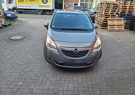 Opel Meriva 1.4 150 Jahre PDC+GJR+SHZ