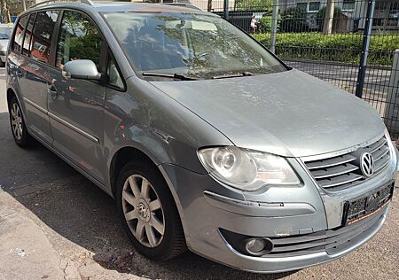 VW Touran Volkswagen 2.0 TDI DPF Highline Highline