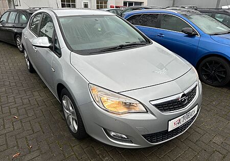 Opel Astra J Lim. 5-trg. Edition STEUERKETTE ist NEU