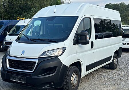 Peugeot Boxer L2H2 Active Blue 9 Sitzer