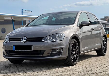 VW Golf Volkswagen 1.2 TSI 63 kW BMT CUP