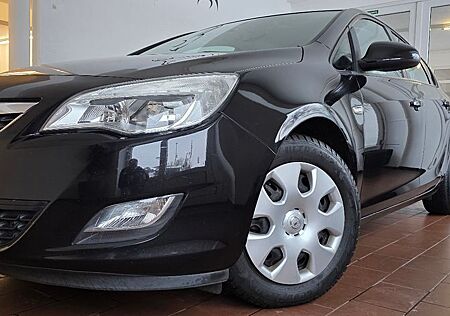 Opel Astra J Lim. Edition TÜVNeu Scheckheftgepflegt