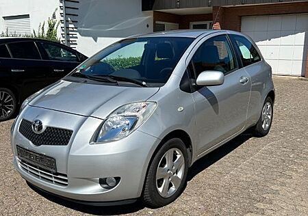 Toyota Yaris 1,3-l-VVT-i Sol Sol