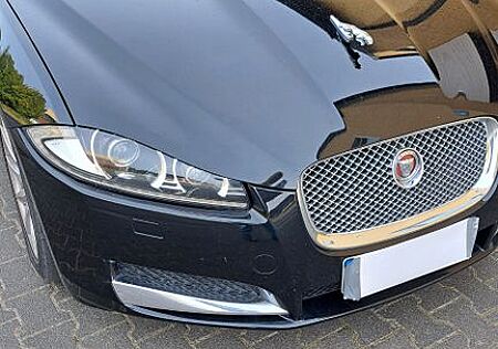 Jaguar XF 2.2 L Diesel Sportbrake -