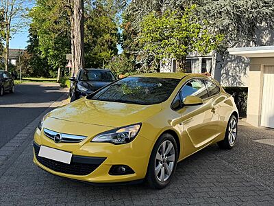 Opel Astra GTC Sport Coupé  1.6 Turbo Edition
