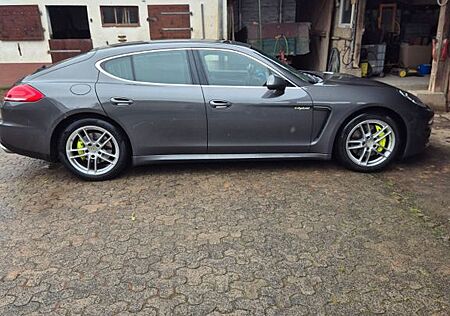 Porsche Panamera S E-Hybrid