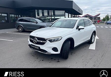 Mercedes-Benz GLC-Klasse GLC 200 4M Avantgarde Navi LED AHK Spur Ambi Kam