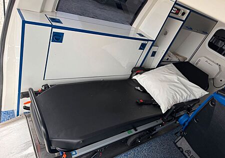 VW T6 Caravelle Volkswagen T6 Krankenwagen ambulance neue Inspektion !