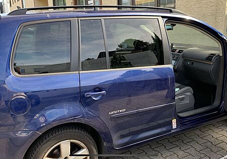 VW Touran Volkswagen 2.0 TDI 103kW DSG Automatik tüv 03.2027
